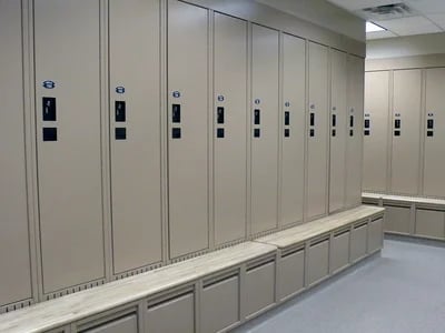 Hochwertige abschließbare Schränke von Eurobox KG – Perfekt für Büros und Umkleiden