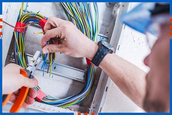 Elektriker Notdienst Harburg für Haushalte und Unternehmen