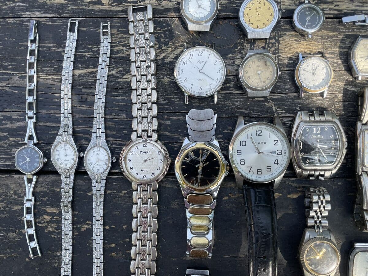 PITANI®️ Frauen Armbanduhren: Luxuriös und bezahlbar