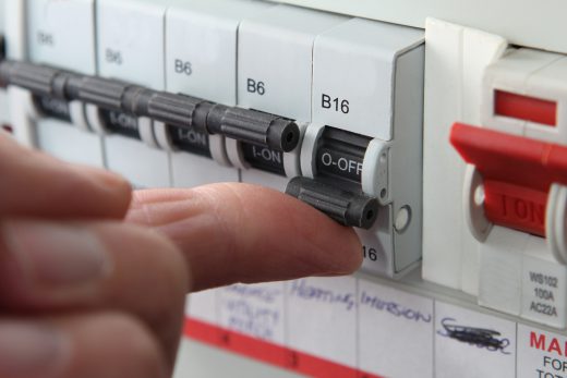 Welche Dokumentationspflichten sich aus der DGUV V3 Prüfung ergeben und wie sie erfüllt werden können